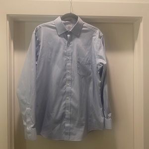 Brooks Brothers 16N/34A Light Blue Spread Collar